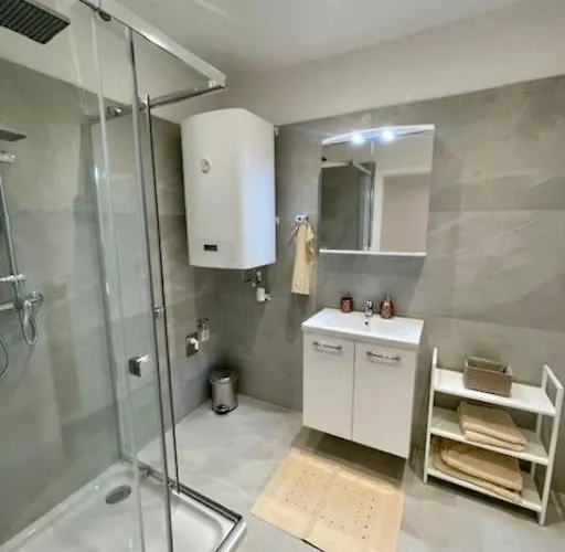 Wohlfuehloase Mit Parkplatz